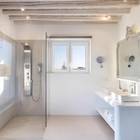 Spectacular 5 Bedrooms Vibhu Private Jacuzzis וילה *